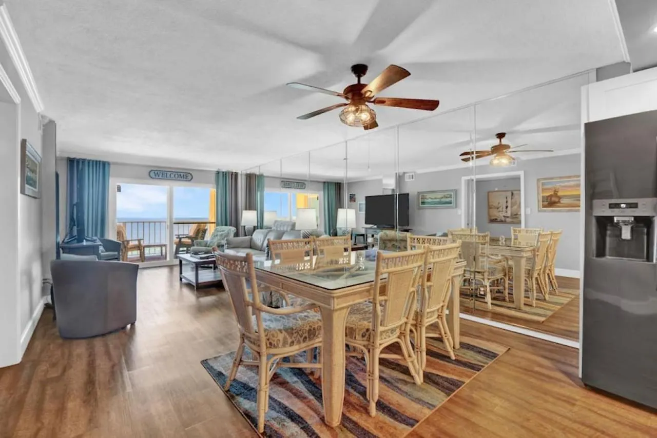 Σπίτι διακοπών Regency Towers 1121 Bedroom Beachfront Condo With Majestic Gulf Views Pools Hot Tub Tiki Bar And More Panama City Beach Ηνωμένες Πολιτείες της Αμερικής