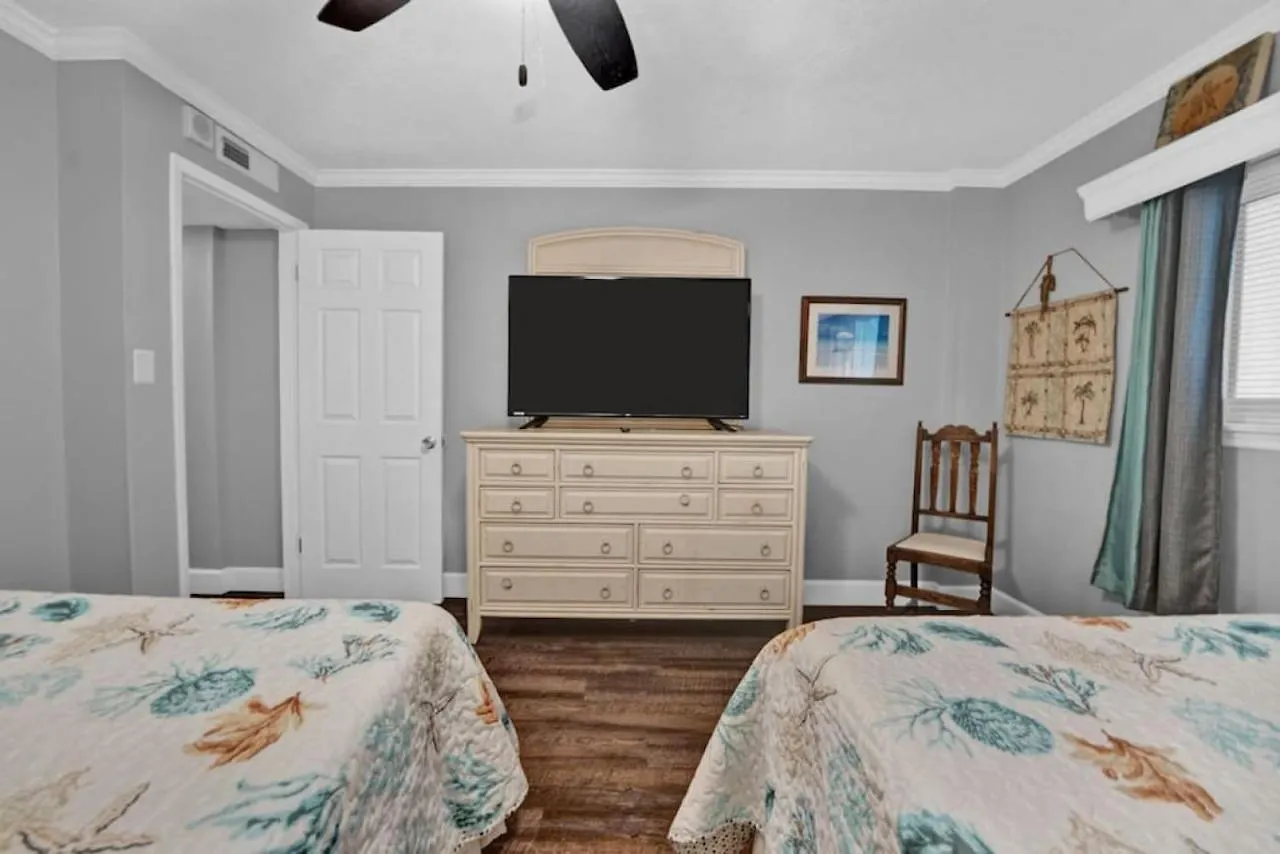 Σπίτι διακοπών Regency Towers 1121 Bedroom Beachfront Condo With Majestic Gulf Views Pools Hot Tub Tiki Bar And More Panama City Beach Ηνωμένες Πολιτείες της Αμερικής